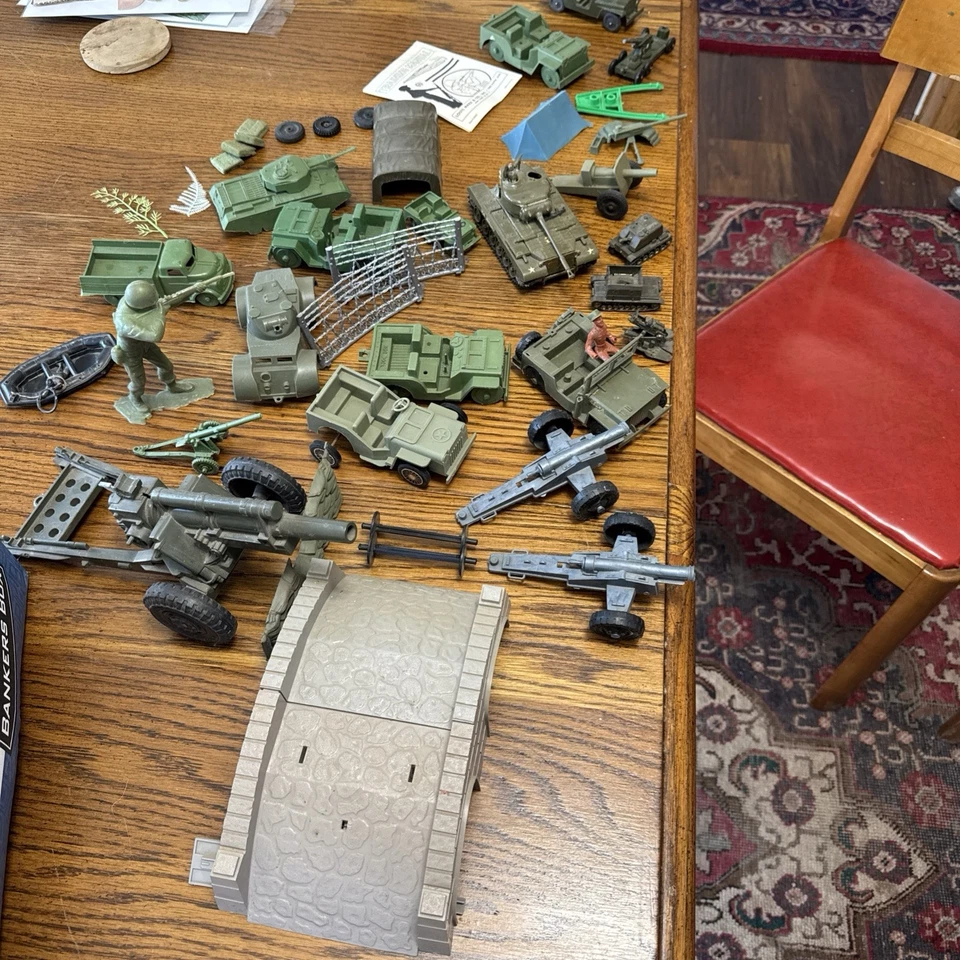 VTG Large Lot 60s Plastic & Diecast Military Guns Jeeps Tanks Trucks Tim-mee Etc - Image 1 of 4