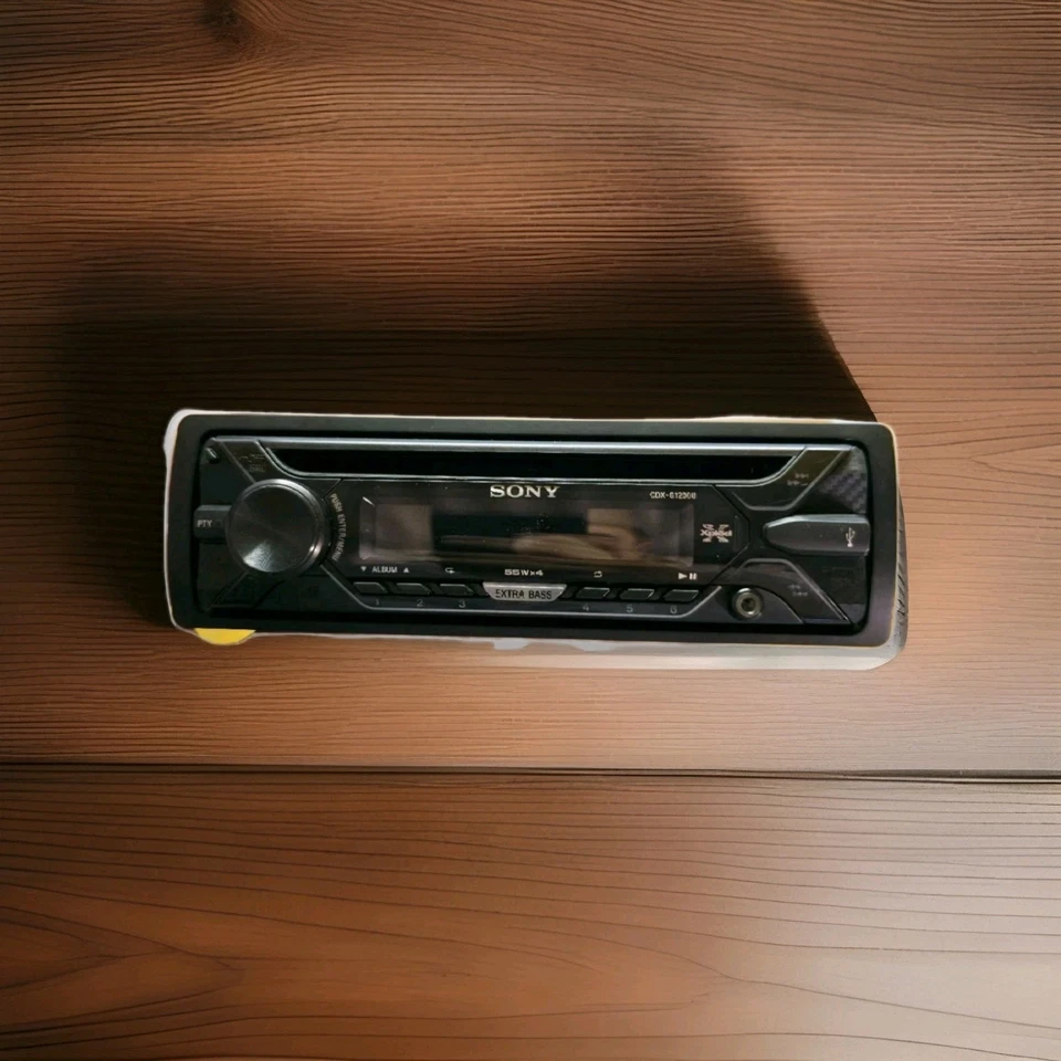 Sony CDX  G1200U Autoradio Universale - Nero - Immagine 1 di 3