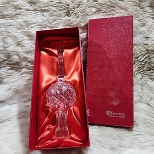 Adorno de árbol de cristal Waterford adorno de árbol con caja  - Imagen 1 de 13