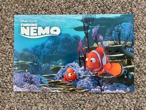 Boletín de Ojos y Orejas de Walt Disney World para Miembro del Elenco: Disney Pixar Buscando a Nemo - Imagen 1 de 2
