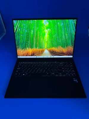 LG gram 16Z90Q Ultra Lightweight Laptop, 16" i7 Evo 1TB 16GB RAM Windows 11 Home - Image 1 of 4