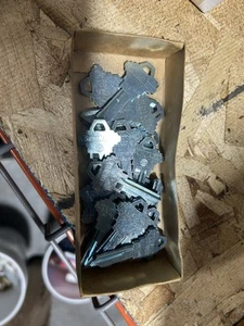 Schlage Securekey Blue Reset Key Secure Keys (QTY 19) - Picture 1 of 3