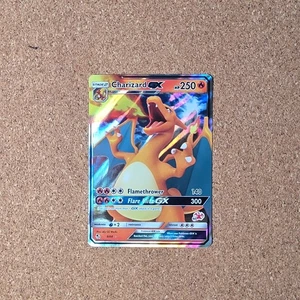 Charizard GX 9/68 Hidden Fates Holofoil Ultra Raro Pokemon Juego de Cartas Coleccionables *B1 - Imagen 1 de 2