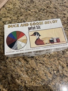 Vintage ‘02 Stoney Point Decoys Duck & Goose Paint Kit & Manual - Picture 1 of 8
