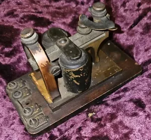 antique W.U.T New York telegraph sounder 400 Ohms mounted wood Brass 1929 SoS - Picture 1 of 10