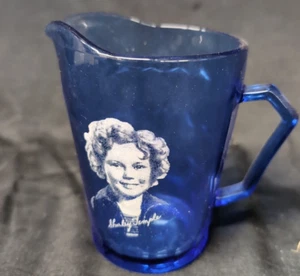 Jarra azul Shirley Temple crema pequeña depresión vidrio como nueva - Imagen 1 de 6