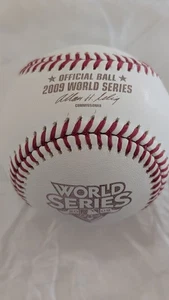 2009 Rawlings Official WORLD SERIES Baseball NEW YORK YANKEES - 810 - Picture 1 of 3