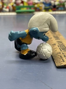 Pitufos - 20416 - Fútbol Pitufo Peyo PVC Figura Juguete 1978 - Imagen 1 de 6