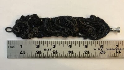 Pulsera gótica vintage negra con lentejuelas retro victoriana marca de la suerte Foto 1 de 4