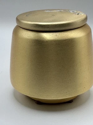 Mini vela Anthropologie leñosa topacio ámbar tarro de metal #249 Foto 1 de 4