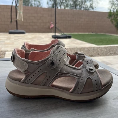 SAS Womens EMBARK Taupe Leather Sport Comfort Sandals Sz 8 WW Great Condition! - Image 1 of 4