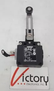 Interruptor límite usado Omron D4N-81 2G AC-15 3A/240VAC / DC-13 27A/250VDC - tipo 4x - Imagen 1 de 3