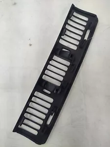 Parrilla de ventilación para tablero Corvette 1990-1993 parrilla lateral (derecha) negra para pasajeros - Imagen 1 de 5