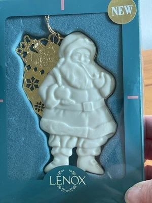 Adorno de Navidad vintage 1997 Lenox oro y porcelana Santa y regalos Foto 1 de 4