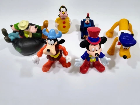 Disney Mickey Mouse & Friends Lot. Mixed Vintage Epcot Cover