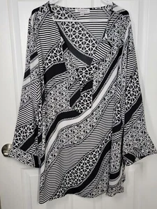 Roaman's Womens Plus Size 26W Black Geometric Stripe Pullover  Tunic Blouse - Picture 1 of 10