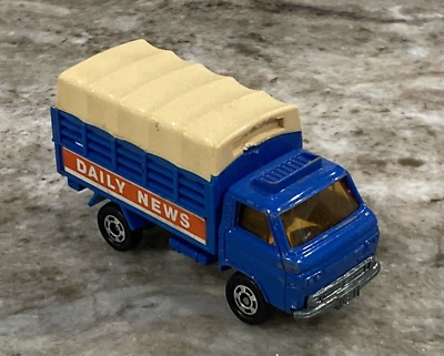 Литой грузовик TOMICA Nissan Caball Daily News No87.88 сделано в Японии B061 - Изображение 1 из 4
