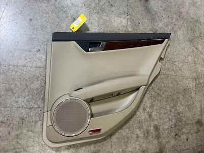 Panel de moldura de puerta trasera derecha bronceado Mercedes Benz C350 2008-11 Foto 1 de 4
