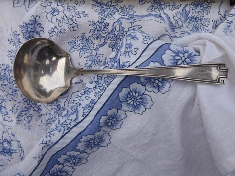VINTAGE STERLING SILVER  GRAVY LADLE ETRUSCAN PATTERN 1913 BY GORHAM 7" Monogram Cover