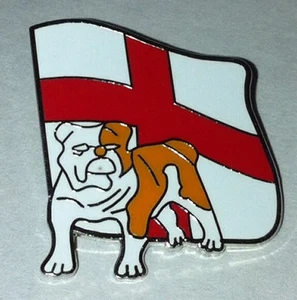 England enamel pin badge Bulldog and England flag - Picture 1 of 3