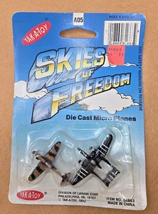 Tak-A-Toy Skies of Freedom Die-Cast Planes - P-61 Black Widow, P-40 Flying Tiger - Bild 1 von 7