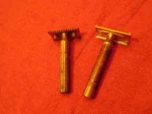 Par de maquinillas de afeitar de seguridad Gillette Tech DE asas doradas grasas - Imagen 1 de 6