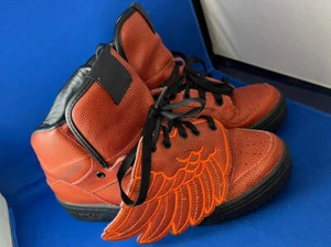 Adidas Originals Herren Jeremy Scott B-Ball Größe 6 US 5,5 UK braun mit Flügeln - Bild 1 von 10