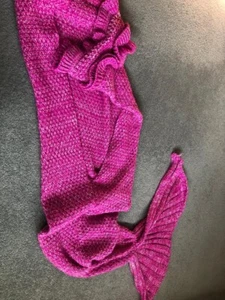 Girls Fuchsia Hot Pink 100% Acrylic Mermaid Tail Blanket Cover - Picture 1 of 1