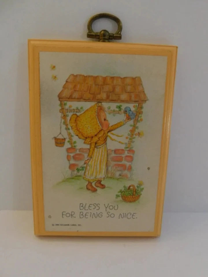 Placa de pared de madera con un sello "Holly Hobbie Style" 1980 Foto 1 de 4