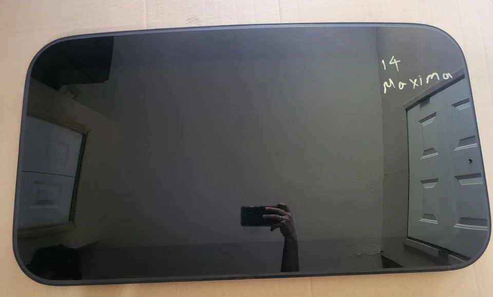 Nissan Máxima 2012-2014 OEM techo corredizo único ventana vidrio Foto 1 de 4