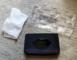 Lancome Black Lips Makeup Cosmetic Travel Bag Zipper Clutch NEW IN BAG - Picture 1 of 7