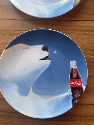Platos navideños coleccionables de oso polar Coca Cola marcas de 7,5" de C. R. Gibson Foto 1 de 3
