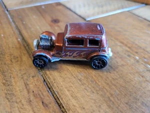 VINTAGE 1968 HOT WHEELS MATTEL 32 FORD VICKY STREET ROD Brown W Flames - Picture 1 of 7
