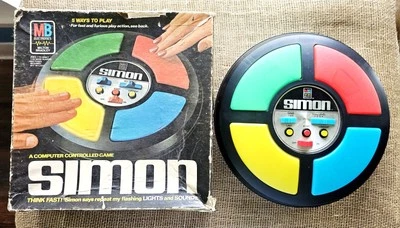 De colección 1978 Milton Bradley Electronics Simon Says juego controlado por computadora Foto 1 de 4