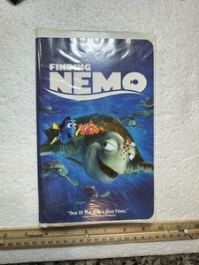 Finding Nemo (VHS, 2003) Disney Pixar Animated Clamshell - Picture 1 of 11