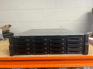 TS-EC1679U-RP QNAP 16 Bay NAS 8GB Speicher mit neuem Rail Kit + SFP Karte inkl MwSt - Bild 1 von 4