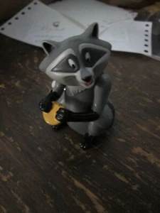 Disney Pocahontas Meeko Raccoon Wind-Up Figure Burger King 2 3/4" Vintage 1995 - Picture 1 of 1