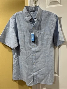 Izod Saltwater Beach Dockside Chambray Blue Button Up Short Sleeve Medium NWT - Picture 1 of 13