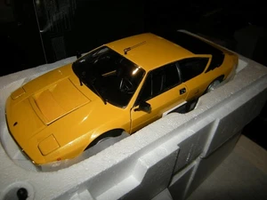 1:18 Kyosho Lamborghini Urraco amarillo/amarillo - metálico en embalaje original - Imagen 1 de 3