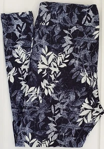 TC2 LuLaRoe Tall & Curvy 2 Leggings Leaves on Dark Navy Blue N95 New - Picture 1 of 6