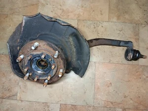 95-04 Toyota Tacoma 4WD & 6 Lug Right Steering Knuckle For Manual Hubs No ABS OE - Picture 1 of 9