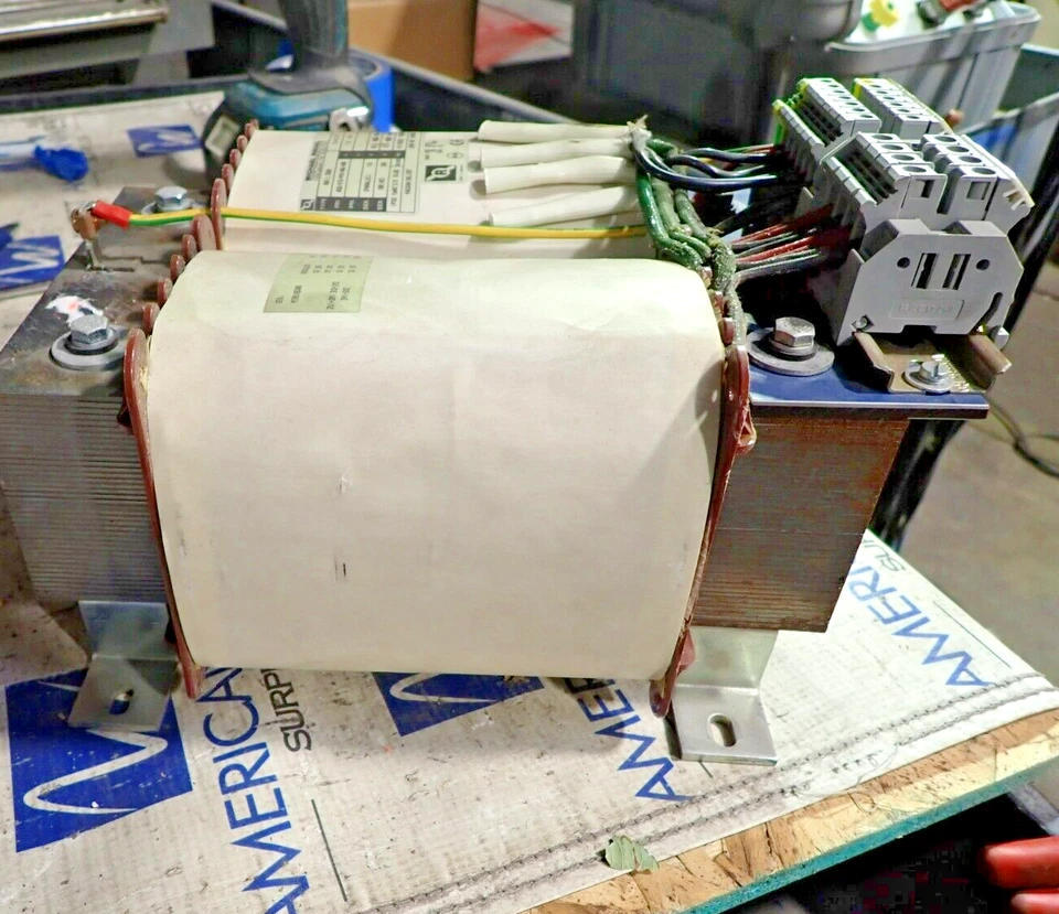 Transformador Michael Riedel RVE-L 3000 3/10,72 KVA 480 a 230v T1817 Foto 1 de 4