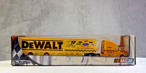 HOT WHEELS NASCAR TEAM TRANSPORTERS #17 DEWALT RACING MATT KENSETH - Picture 1 of 8