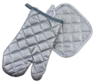 2-teiliges Küchenstoff-Set: 1 Ofenhandschuh & Topflappen, silbergrau, Grill, Verbindung - Bild 1 von 7
