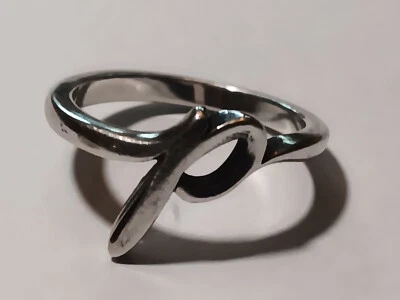 ANILLO "P" INICIAL JAMES AVERY SCRIPT .925 TALLA 6 34% DE DESCUENTO AL POR MENOR!!! (20005138) Foto 1 de 4