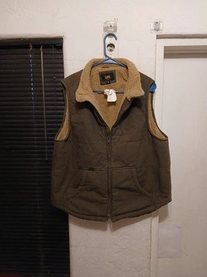 Lee Sherpa内衬帆布背心 - 男式中号 - 深橄榄绿色 — 第 1/4 张图片