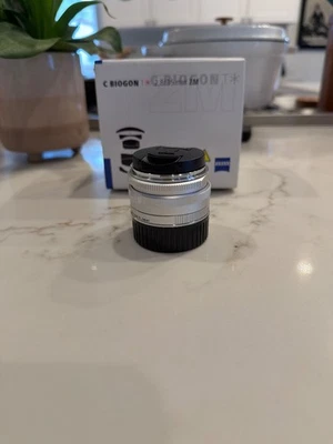 ZEISS C Biogon T 35mm f/2.8 MF ZM Lens For Leica - Image 1 of 3