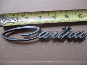 Emblema de Ford Cortina década de 1950 década de 1960 vintage 4 pines montaje empujable sin precio de venta 6 pulgadas lo - Imagen 1 de 3