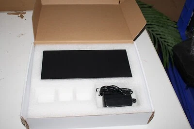 STARTECH -8-Port 4K 60Hz HDMI Splitter- EX  DISPLAY UNIT-FREE UK MAINLAND POST - Image 1 of 4