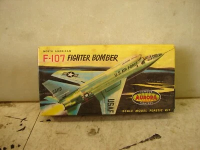 Aurora F-107 North American Fighert Bomber. Kit No. 295-29. 1958 - Image 1 of 2
